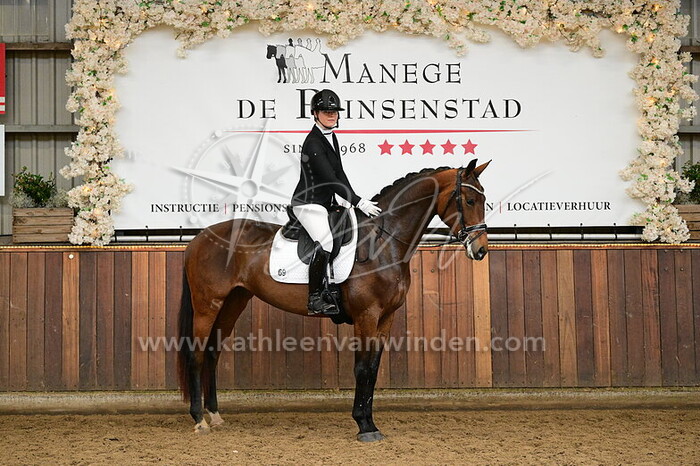 Fleur Vos - Sjinkie Grootenhout