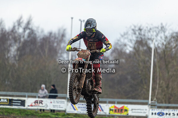 Kerstcross Emmen 250cc B klasse 1e manche