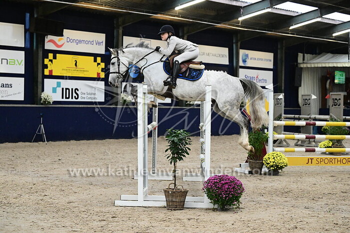 Robbyn-Sue Voesenek - U-Atasch Bru Z