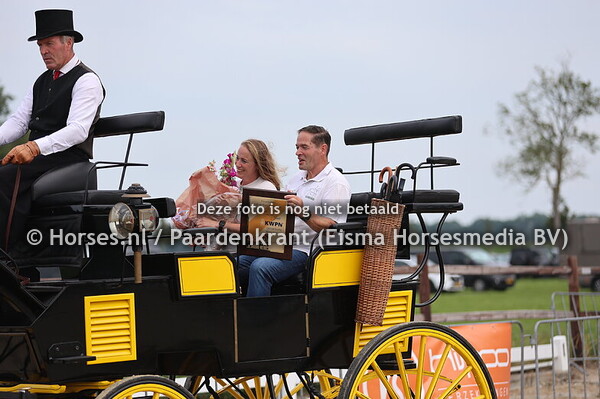 huldigingen pref prest en fokker van t jaar