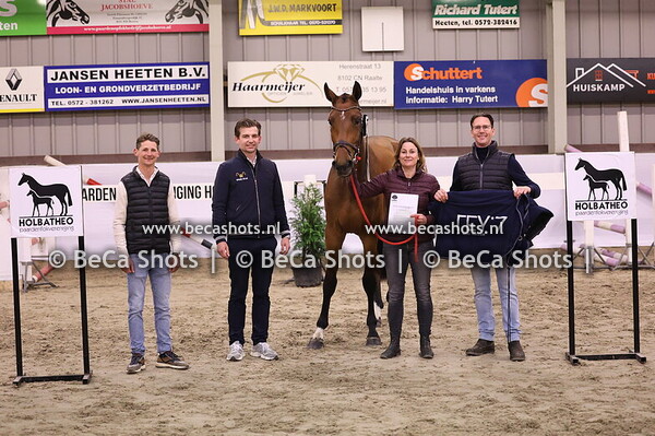 Holbatheo vrijbewegen en vrijspringen