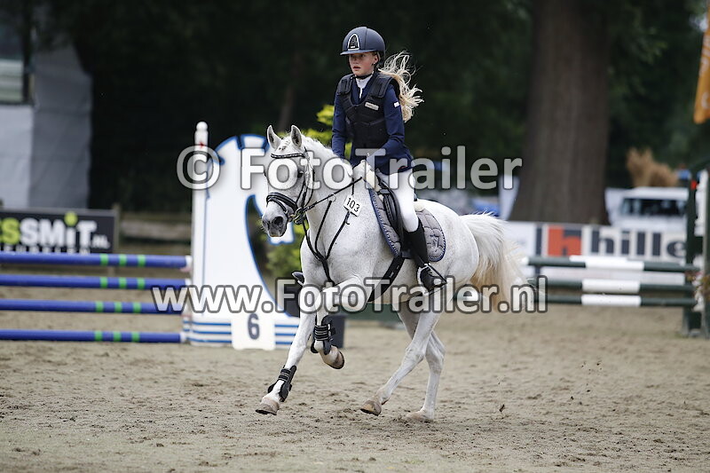 Manon van Oosterwijk