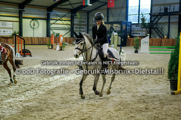 Jumping Indoor Leunen Pony's CDE 70 04-01-24