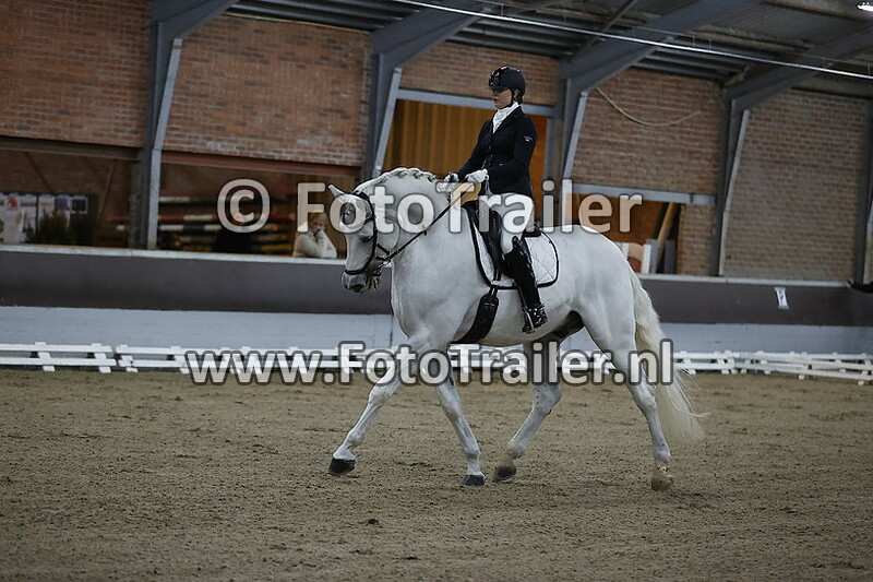 samantha van der lof