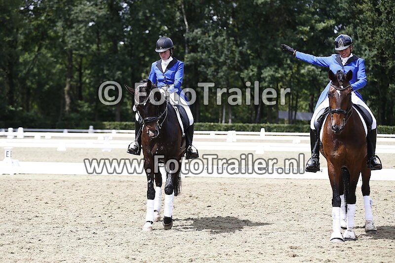 Viertal KÜR op muziek