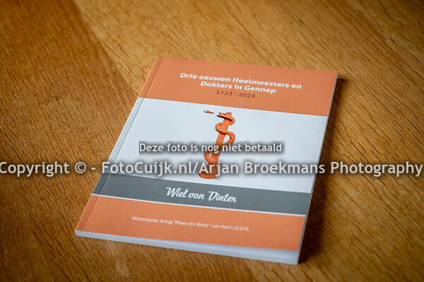 Wiel van Dinter is lokaal beroemd om zijn werk, waarin hij de geschiedenis van Gennep beschrijft