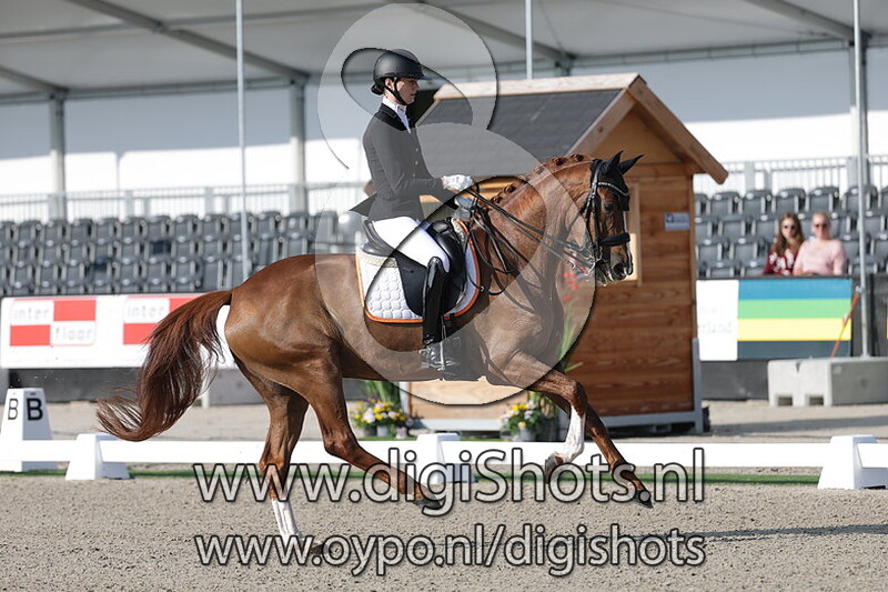 Naomyi de la Fazenda