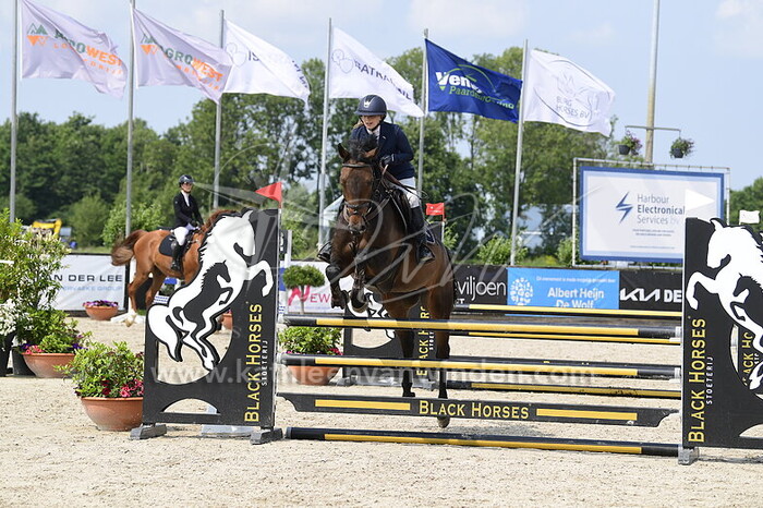 Faye Lambley - New-Essa du Monden