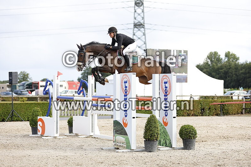 monique van den broek