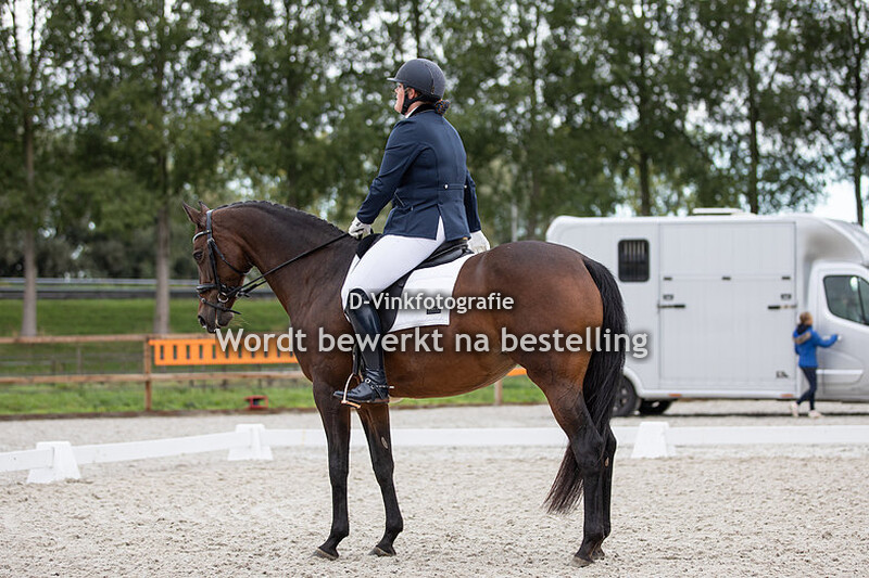 Laura van Rossum - Gucci