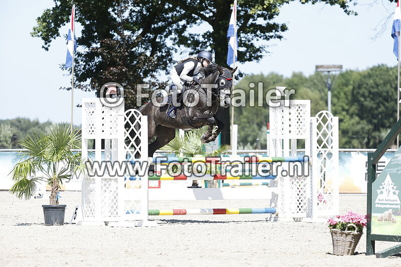 milou van der veeken