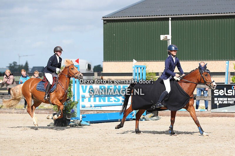 Reigersburgh 26-05-2022 Springen Pony's 8.30 uur