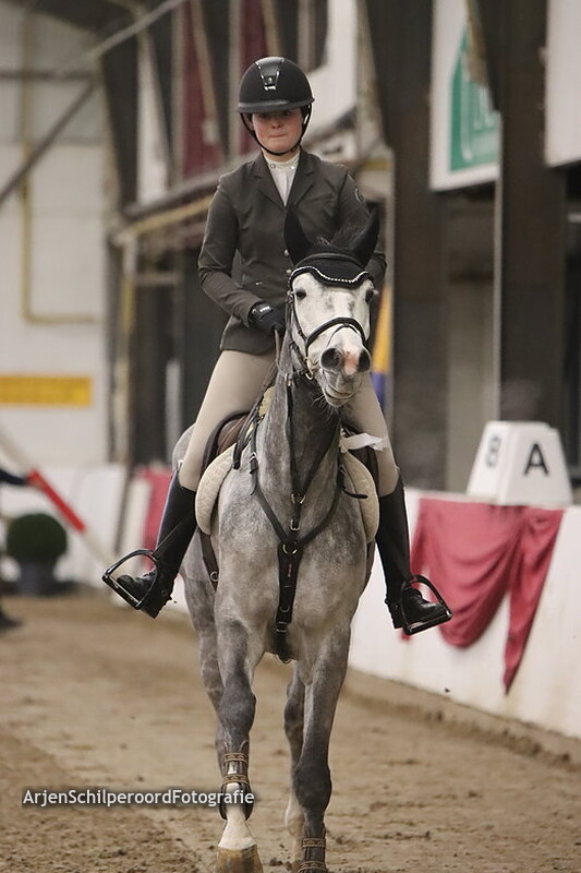Indoor Hartje Drenthe 18-01-2023 Prijsuitreiking 110cm
