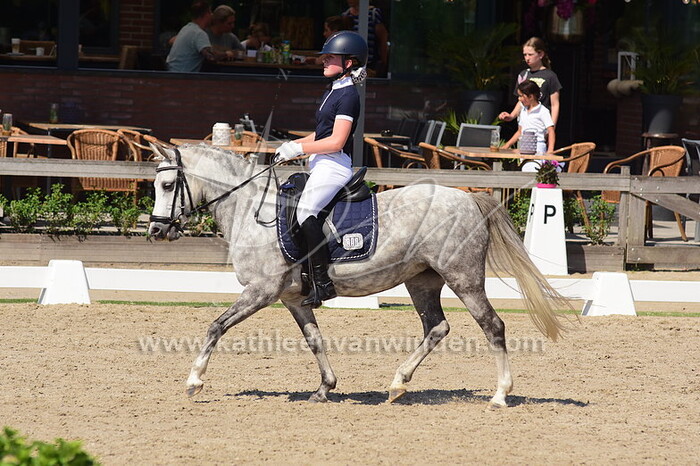 Nadira Nagel - Sylvester