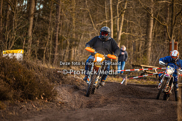 Oranje en rode spatborden Offroad Staphorst