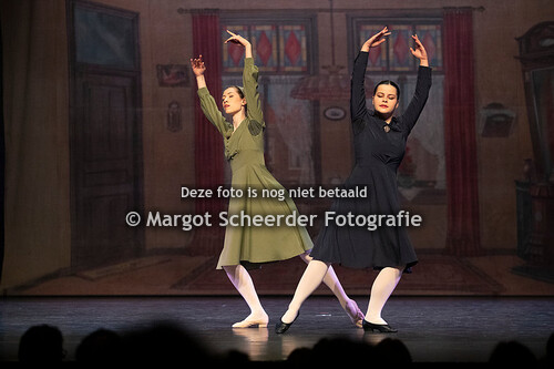 04 een baby voor de deur