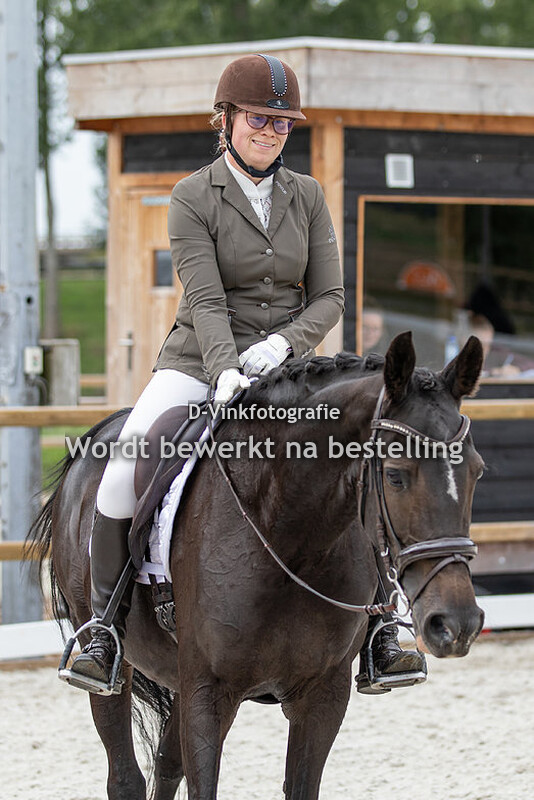 Zissely van Bercum - Definitely Diva