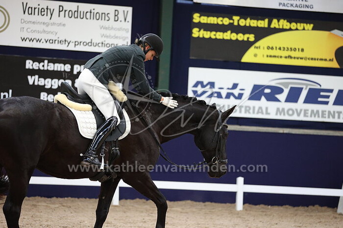 Vera Heyms - Liz Taylor