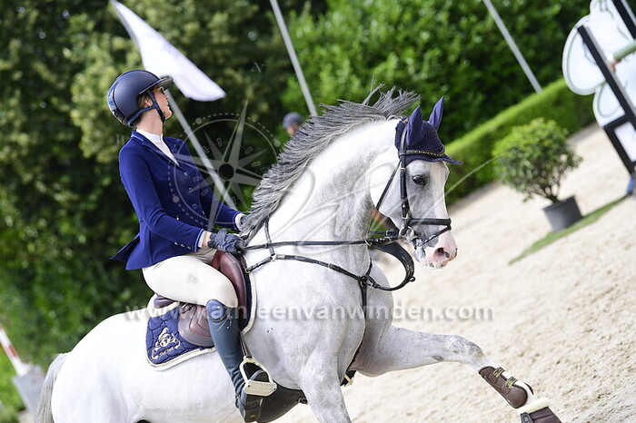 Sammy-jo Smit - Alpha's Cascades