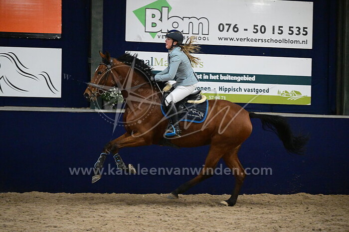 Samantha Mast - Olivia Polo