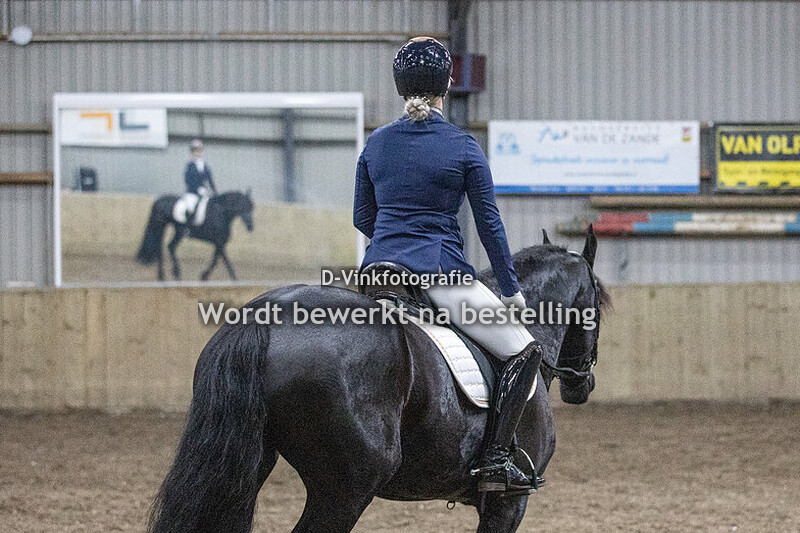 1. Susan M vd Slothoeve