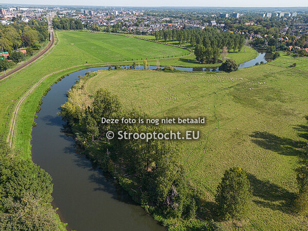 Roermond van bovenaf - Fietsbrug Roer - Roermond