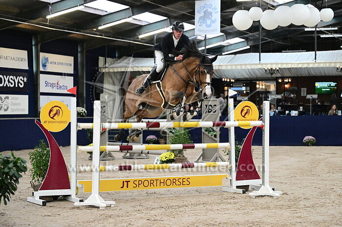 Bart van der Maat - Heartbeat's Hayley