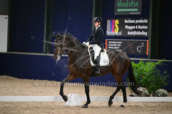 Nicole Kimenai - Kingstar