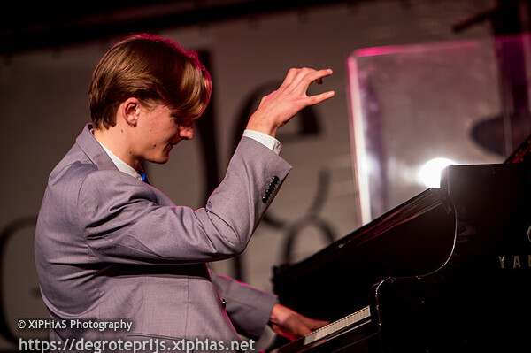 21, Chris den Heeten