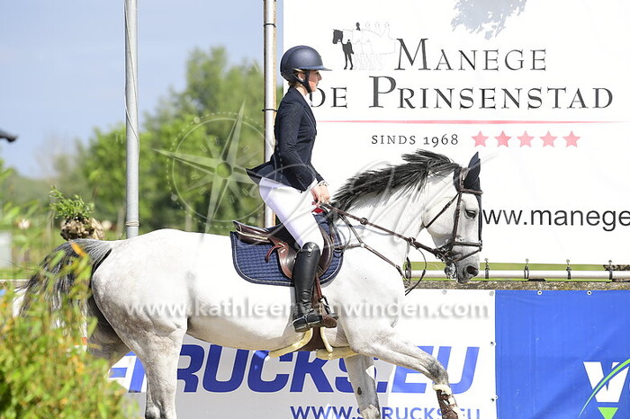 Jade Rolfes - Blaze Away Queen