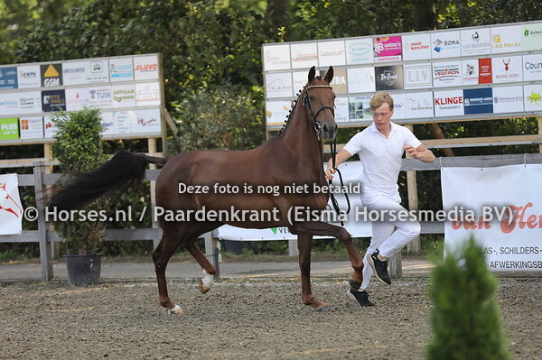 57 Ninoralina vd Watermolen