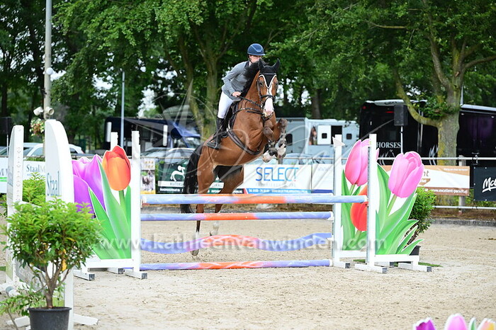 Demi van Nikkelen Kuijper - La Lune