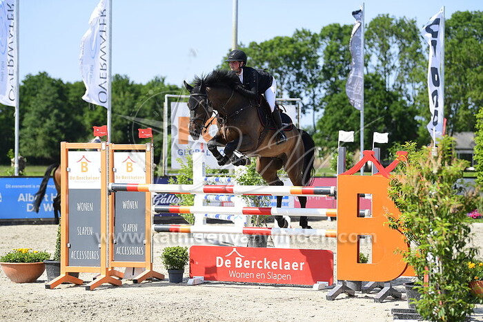 Noelle van der Velde - Kesmitt DMH