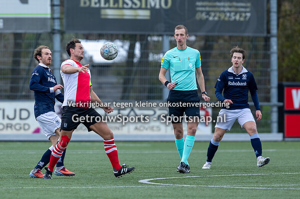 20251129 Voetbal RKAVV vs Quick