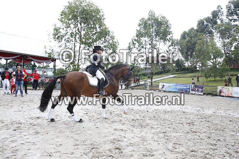 Ceremony Dressage, Tunggang Serasi Individual