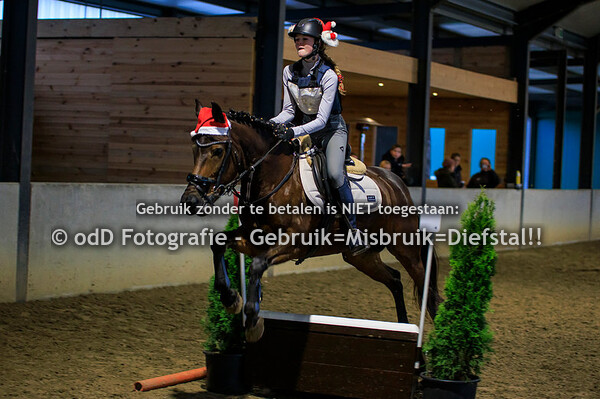 Kerstraining Margo van Nijnatten Groep 7 13.30