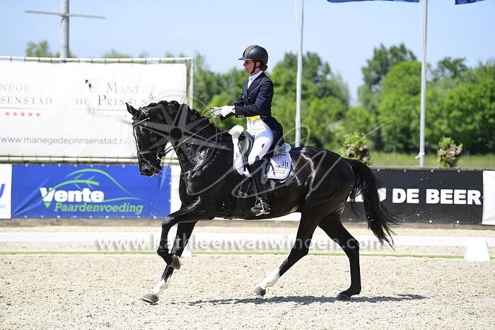 Natascha Bernoski-de Cocq - Karento