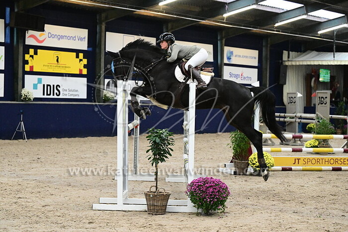 Roos van Oosten - Our Queen van de Prinsenstad