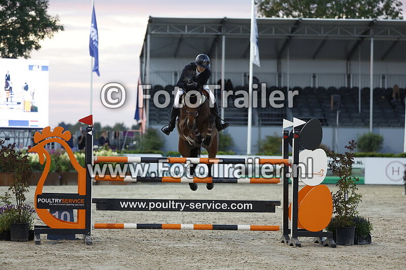 marleen van der burg