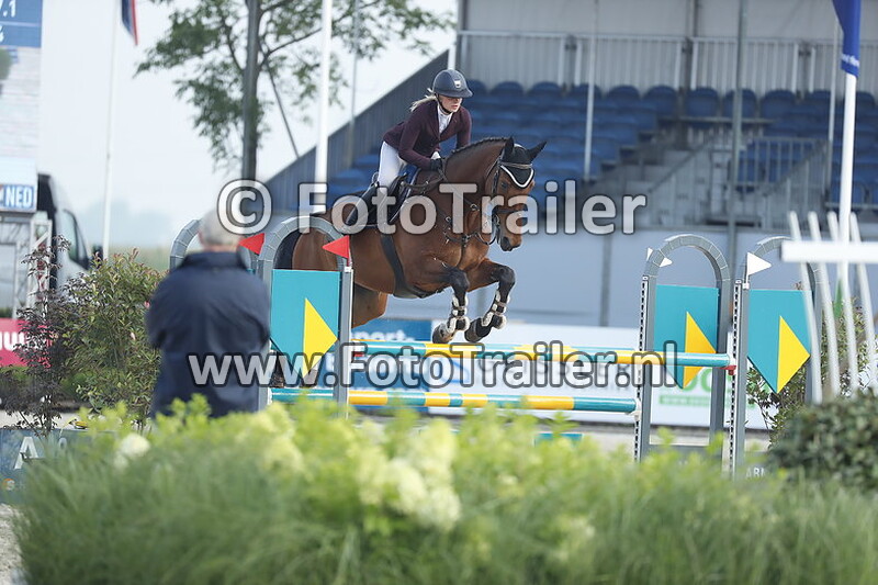 valerie van kesteren