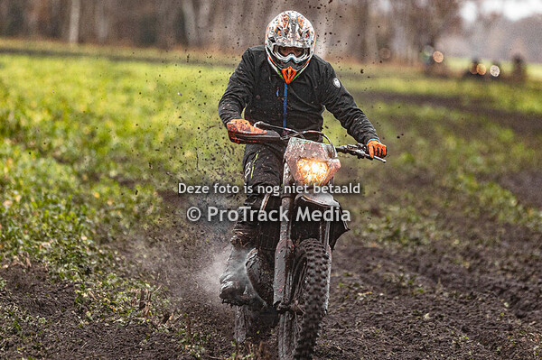 Oranje en Rode Spatborden Offroad Balkbruk