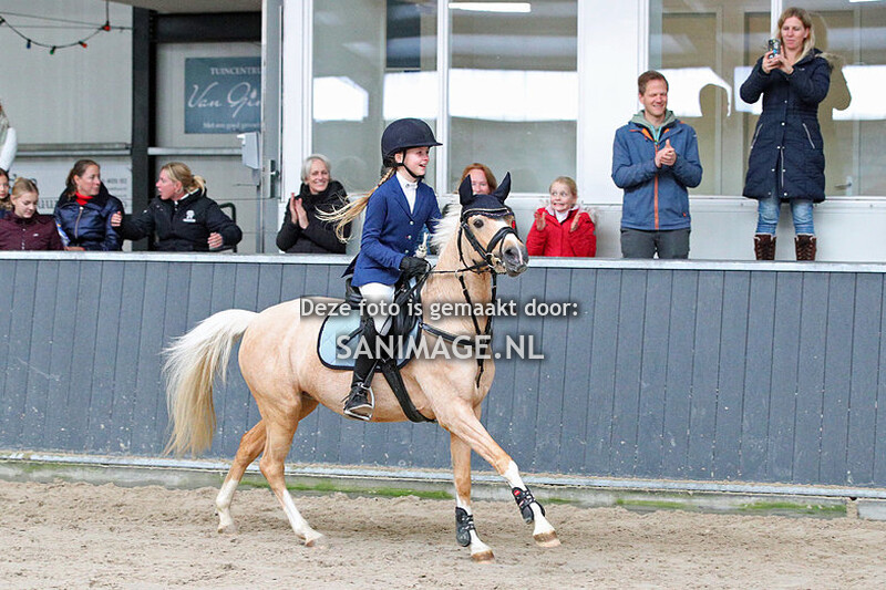 De Voornruiters De Meern Springen Pony's Klassiek 11-11-2023 70-80 cm