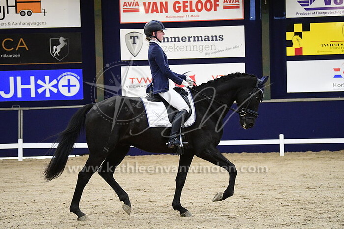 Naomi Ooijen - Kupido