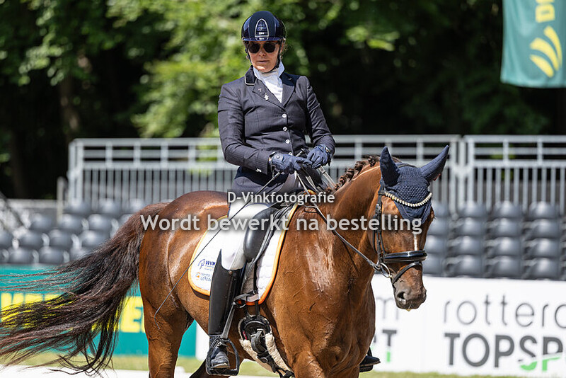 Tessa Baaijens - Happy Grace