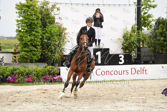 Tess Wagemakers - Online de la Liniere