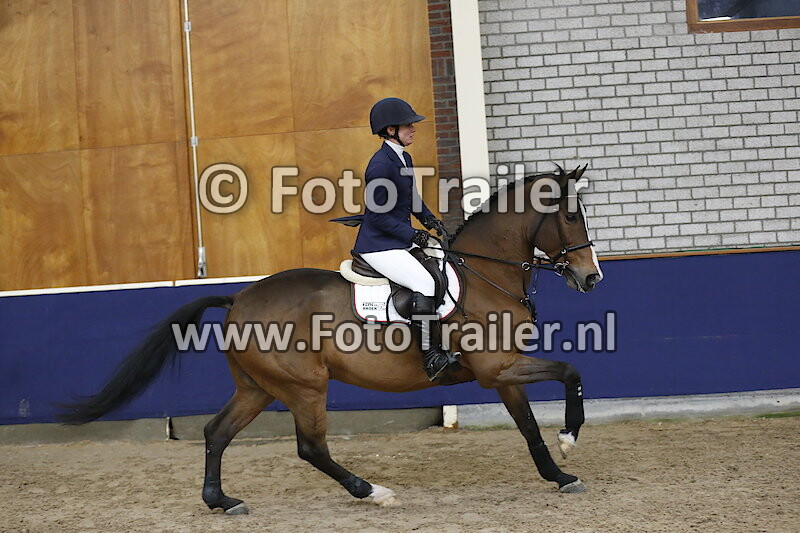 Monique van den Broek