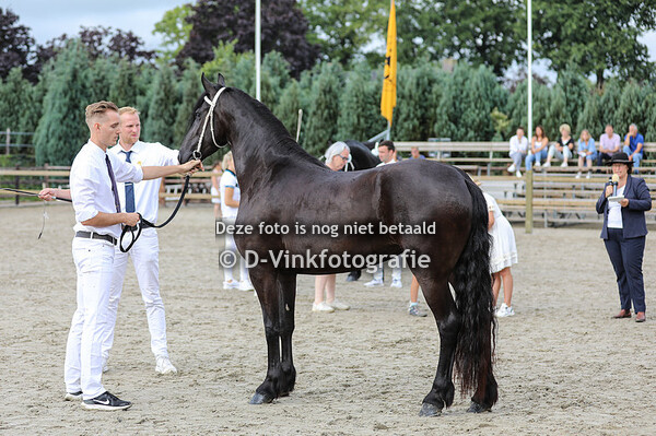 69. Lise F van de Sprong