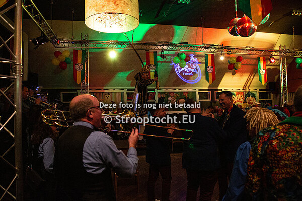 De Prins neudigt oet!