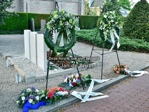 Dodenherdenking Molenaarsgraaf 04-05-2025
