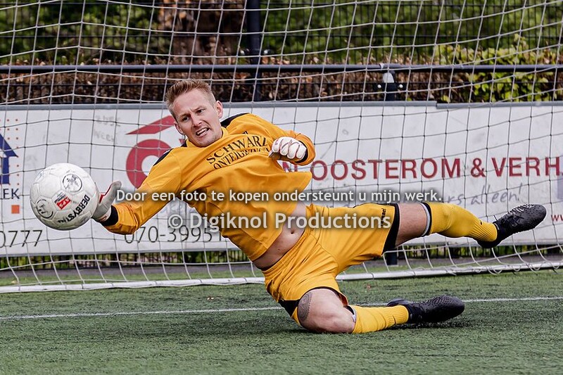 220423 voetbal SVV Scheveningen 4 vs Vredenburch 2